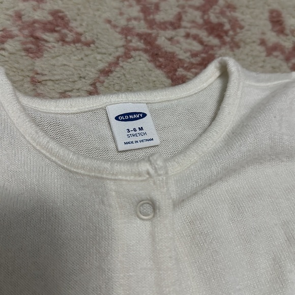 Baby white cardigan 3-6M - Picture 2 of 2